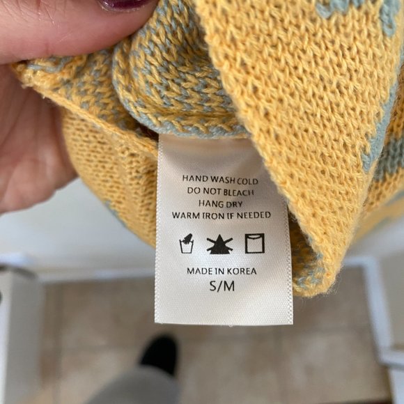 Oversized Hounds Sweater Vest - Picture 8 of 8